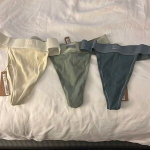 Skims Cotton Rib Thong 3 pack